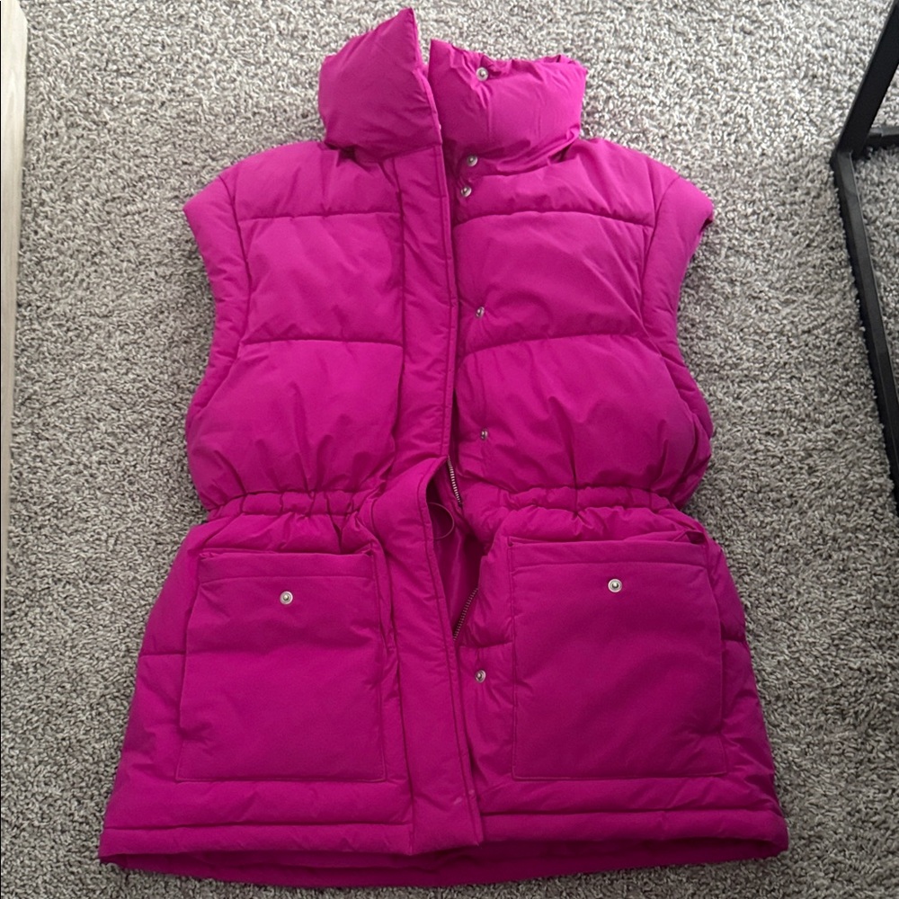 Universal Thread Fuchsia Water-Resistant Vest